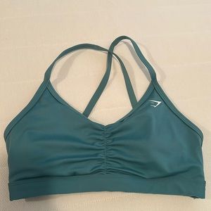 NEVER WORN gym shark sports bra